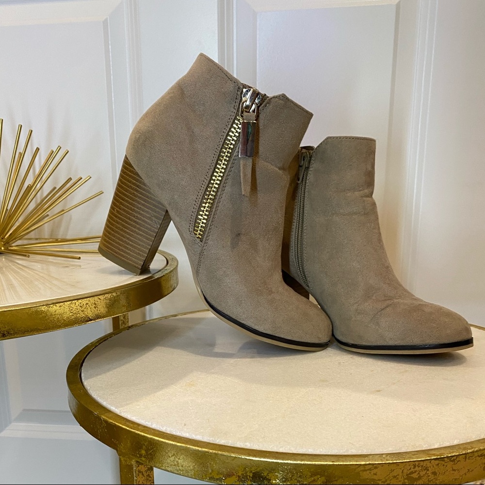 Super comfy APT. 9 Booties, with comfy heal size